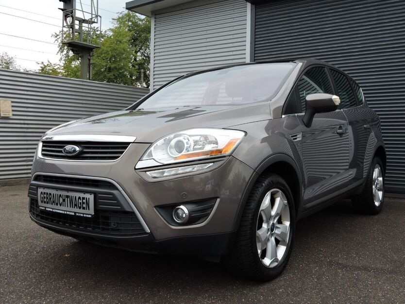 Ford Kuga 108.500 km 10.999 € Altbach 73776