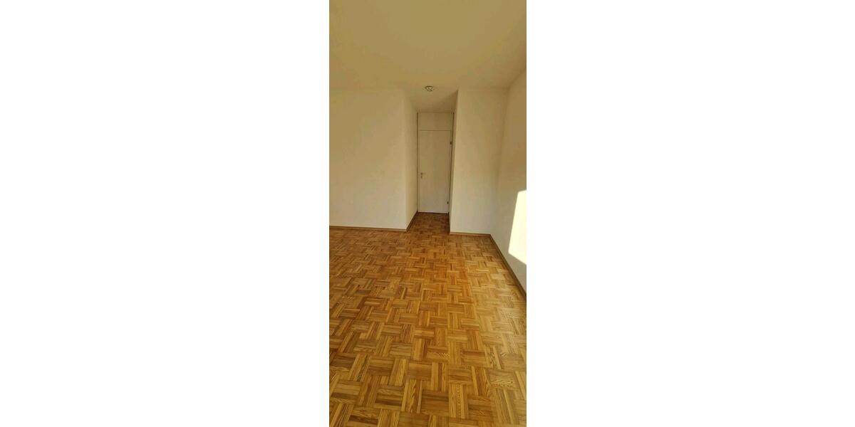 Etagenwohnung Ludwigsburg Hoheneck - 2 Zimmer, 66 m&sup2;, 1.300&euro; | Angebot:24828123