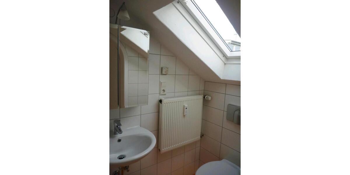 Dachgeschoßwohnung Backnang - 3 Zimmer, 68 m&sup2;, 259.000&euro; | Angebot:26032036