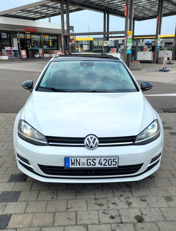 VW Golf 176.542 km 11.500 € Schwaikheim 71409