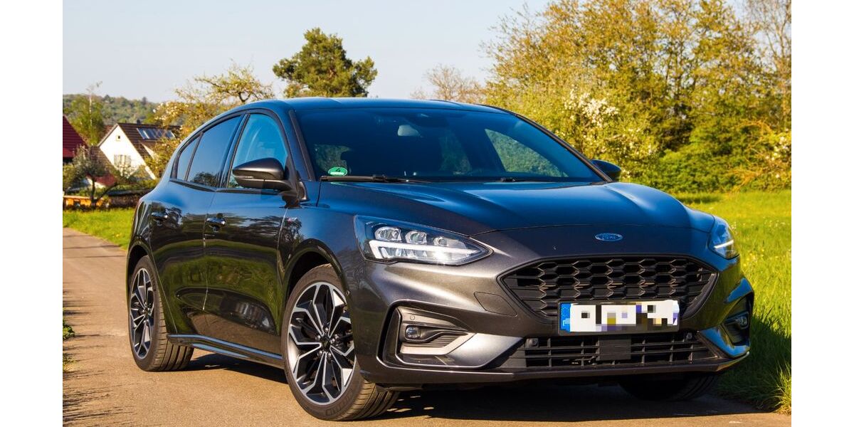 Ford Focus 86.000 km 15.400 &euro; Kirchheim 73230