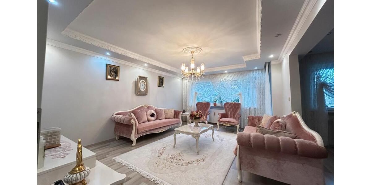 Provisionsfrei 4,5-Zimmer-ETW Wintergarten & Gartenanteil &Garage 4.5 zimmer