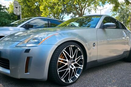 Nissan 350Z 95.200 km 21.500 &euro; Stuttgart 70378