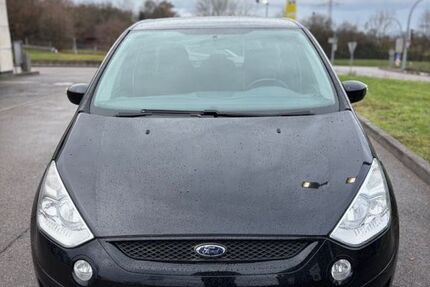 Ford S-Max 143.000 km 3.990 € Weissach im Tal 71554