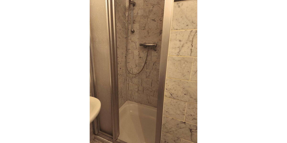 Etagenwohnung Stuttgart Süd - 2 Zimmer, 42 m&sup2;, 275.000&euro; | Angebot:26080177