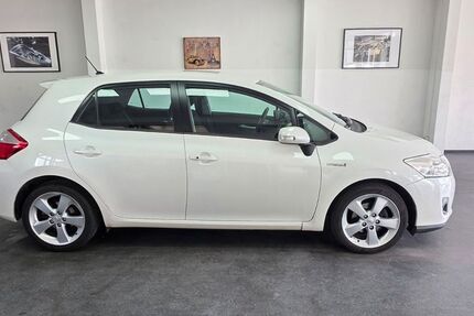 Toyota Auris 180.000 km 6.900 &euro; Asperg/Ludwigsburg bei Stuttgart 71679