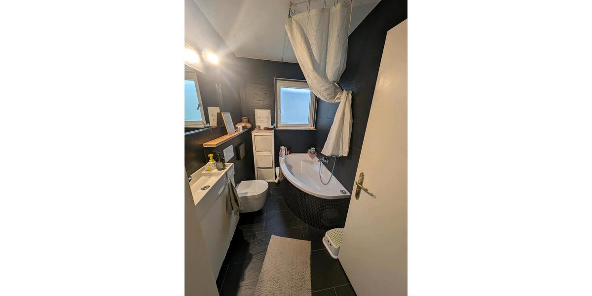 Etagenwohnung Stuttgart Botnang - 3 Zimmer, 76 m&sup2;, 390.000&euro; | Angebot:24704825