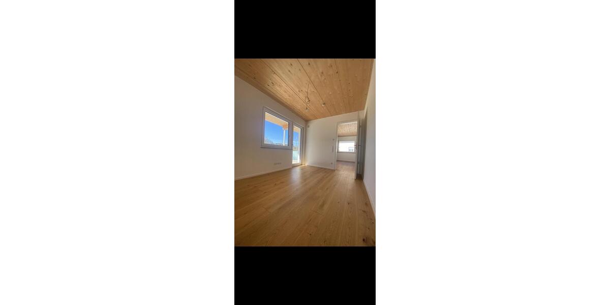 Erdgeschoßwohnung Backnang - 3 Zimmer, 95 m&sup2;, 1.385&euro; | Angebot:26088252