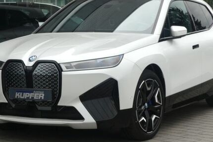 BMW iX 6.720 km 66.900 &euro; Vaihingen / Enz 71665