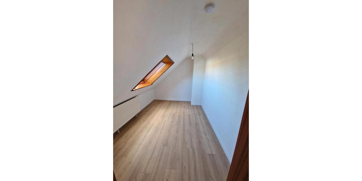 Maisonettenwohnung Fellbach - 4.5 Zimmer, 111 m&sup2;, 1.899&euro; | Angebot:26323354