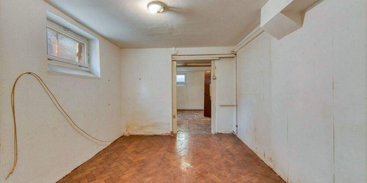 Mehrfamilienhaus, Wohnhaus Stuttgart Zuffenhausen - 1 Zimmer, 276 m&sup2;, 850.000&euro; | Angebot:24698281