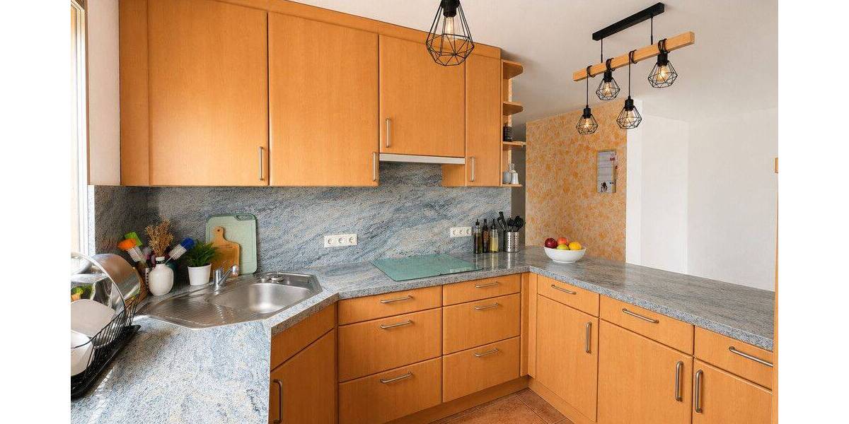 Etagenwohnung Erdmannhausen - 4 Zimmer, 135 m&sup2;, 1.450&euro; | Angebot:26868771