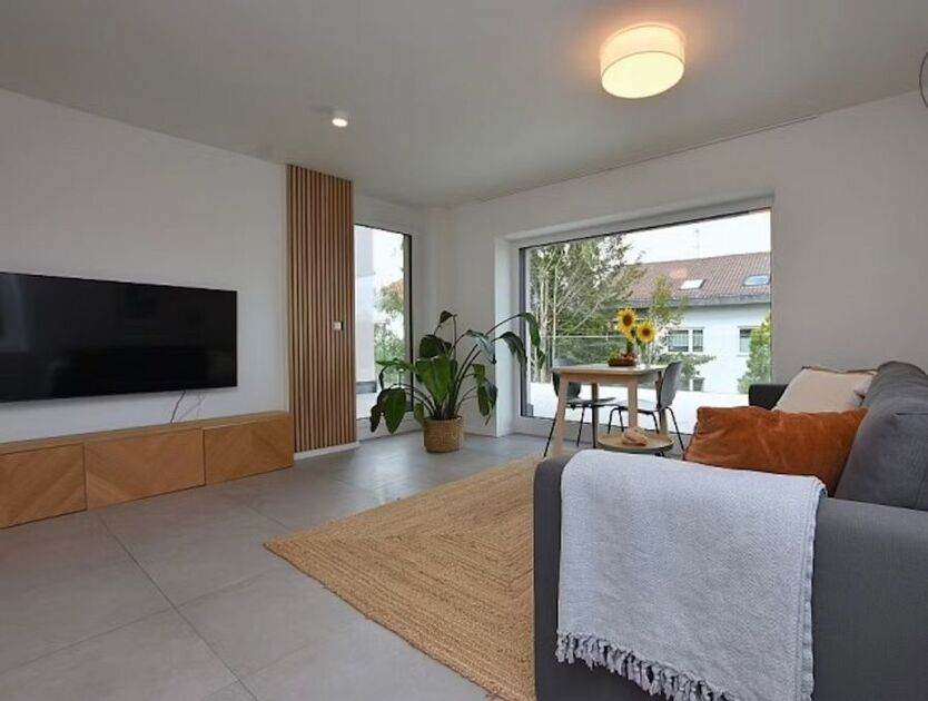 Möbliertes 2-Zimmer-Wohnung mit Terrasse im beliebten Märchenviertel