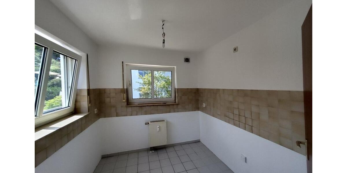 Etagenwohnung Esslingen am Neckar Hegensberg - 3 Zimmer, 77 m&sup2;, 330.000&euro; | Angebot:23648771