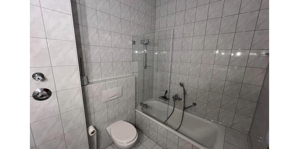 Dachgeschoßwohnung Plochingen - 2 Zimmer, 42 m&sup2;, 560&euro; | Angebot:26395501