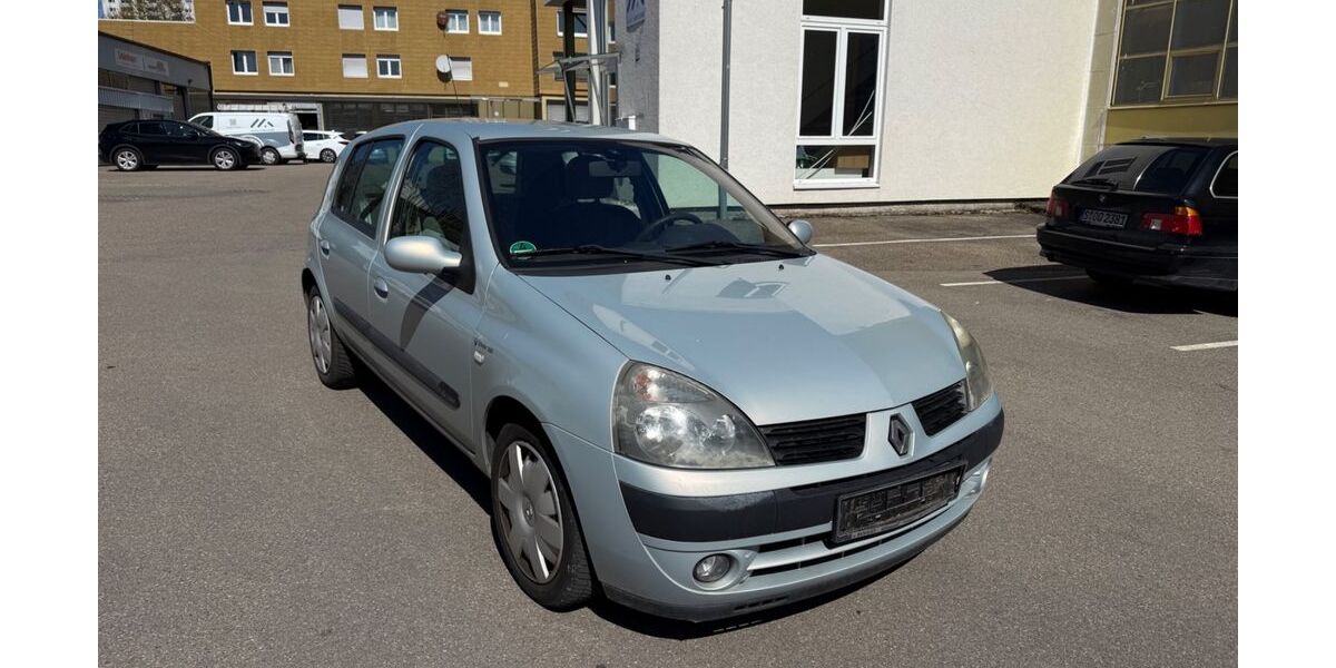 Renault Clio 139.000 km 2.440 &euro; Möglingen 71696