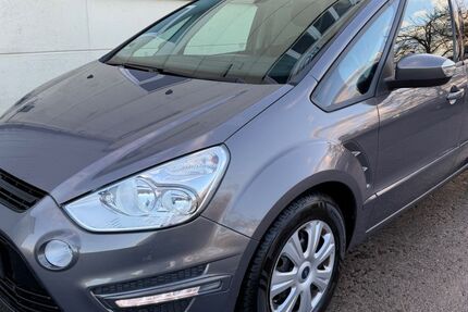 Ford S-Max 122.000 km 8.950 &euro; Sindelfingen/Stuttgart 71069