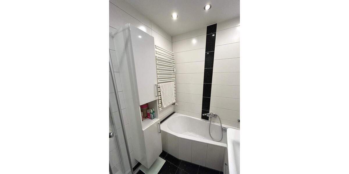 Etagenwohnung Stuttgart Hofen - 2 Zimmer, 61 m&sup2;, 235.000&euro; | Angebot:24657186