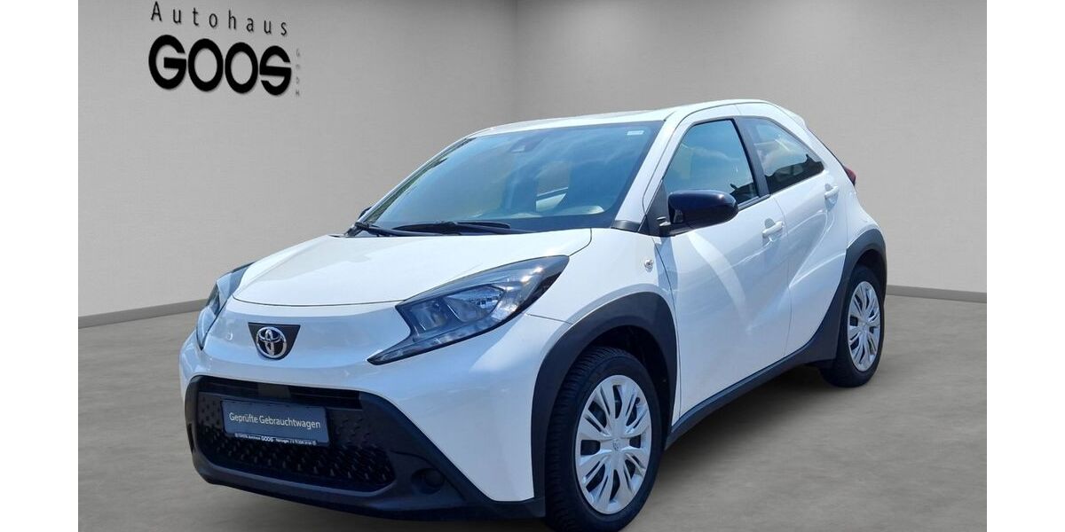 Toyota Aygo (X) 27.435 km 14.990 &euro; Nürtingen 72622