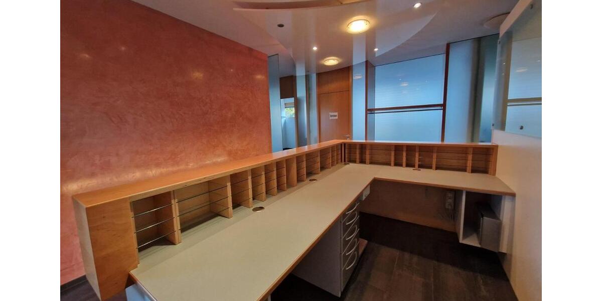 Gewerbeobjekt Reutlingen Altenburg - 2.100&euro; | Angebot:24642583