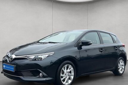 Toyota Auris 97.840 km 11.980 &euro; Esslingen 73730