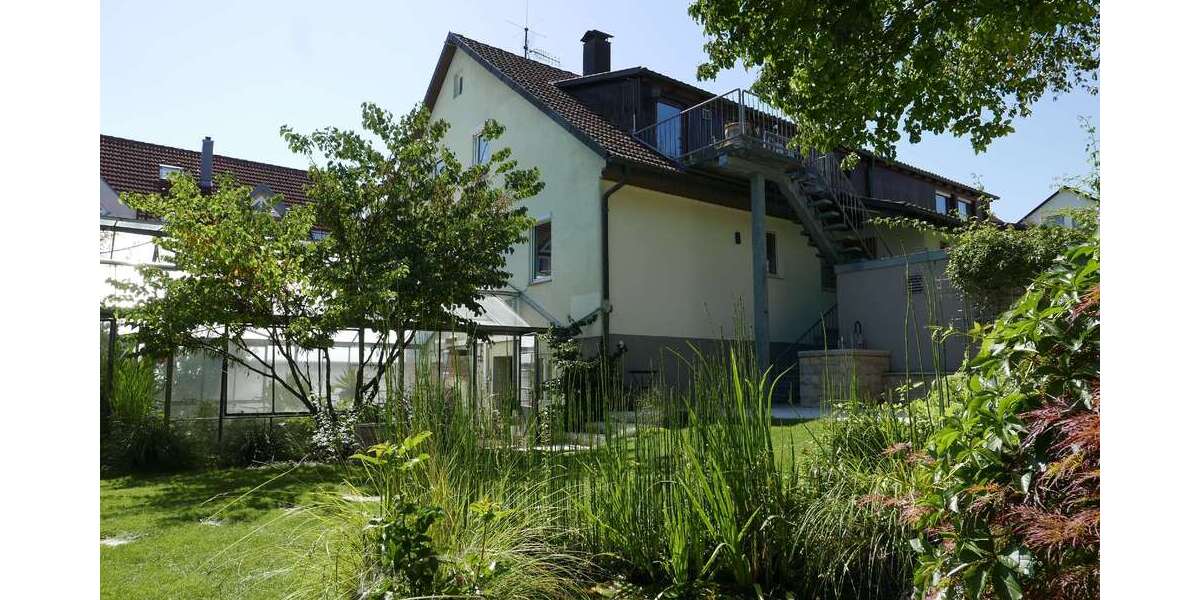 Haus zum Kaufen in Esslingen 995.000 € 346.7 m² 10 zimmer