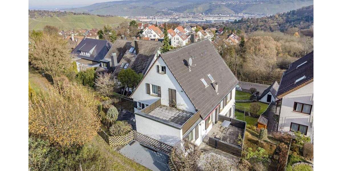 Einfamilienhaus Stuttgart Heumaden - 7 Zimmer, 162 m&sup2;, 890.000&euro; | Angebot:25690122