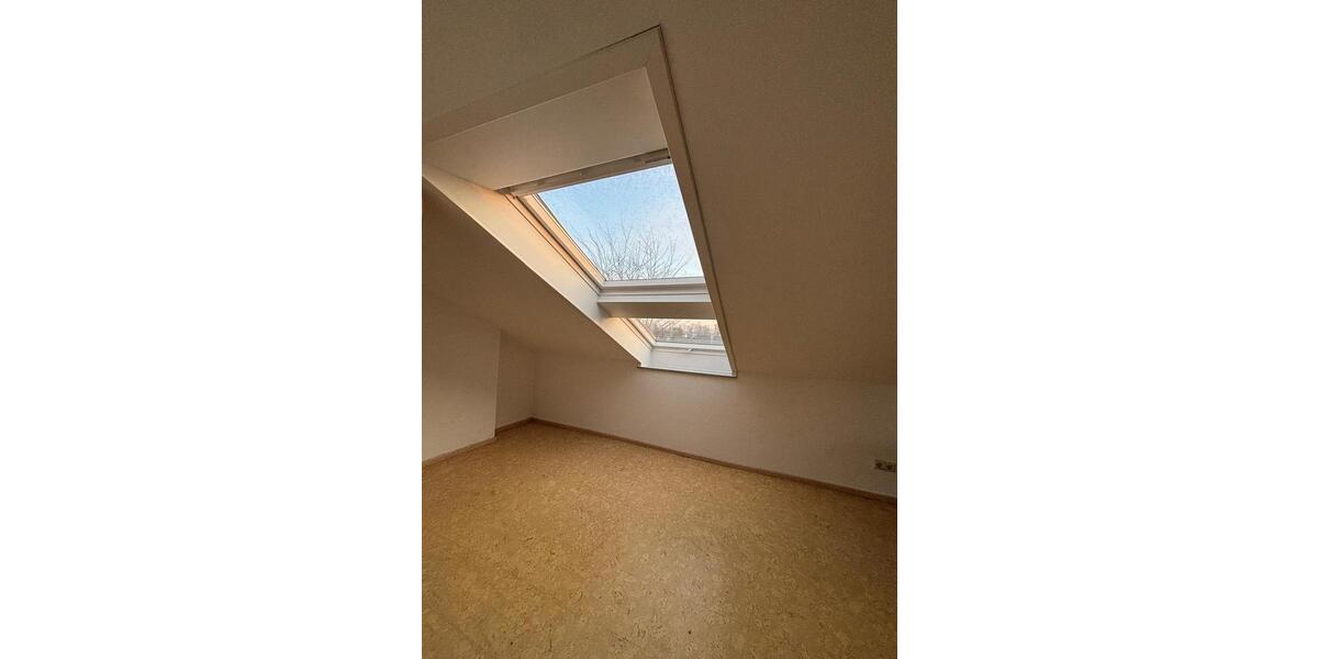 Dachgeschoßwohnung Gärtringen - 2 Zimmer, 40 m&sup2;, 800&euro; | Angebot:24655718