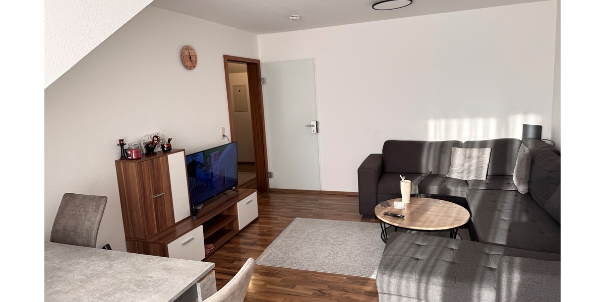 Gut geschnittene 3-Zi.-ETW in Böblingen - Toplage, ruhig und zentrumsnah gelegen - Dachgeschoßwohnung Böblingen Böblingen | Angebot:25852837