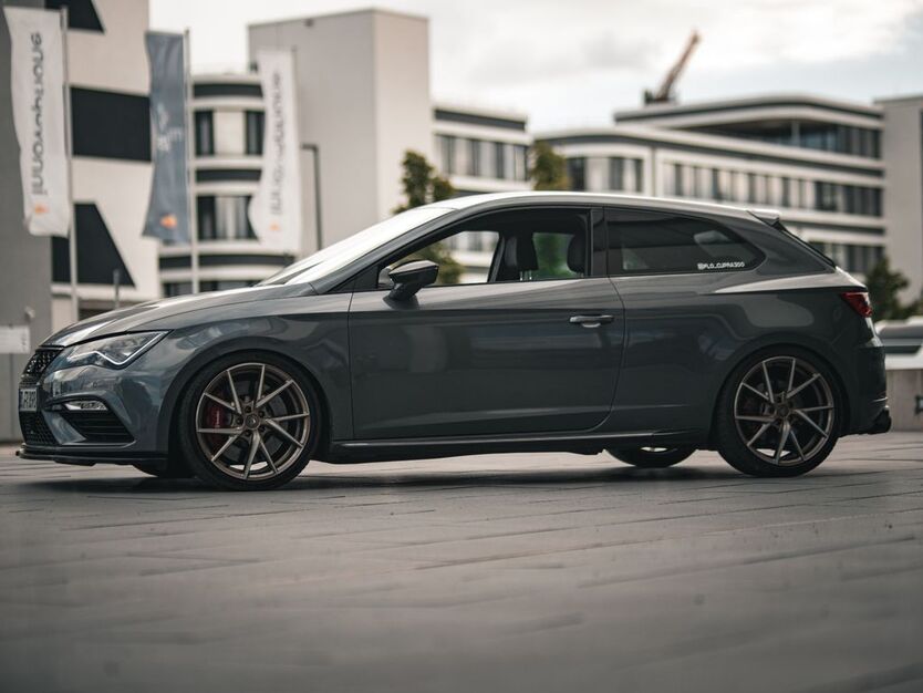 Seat Leon 97.000 km 19.500 € Böblingen 71034