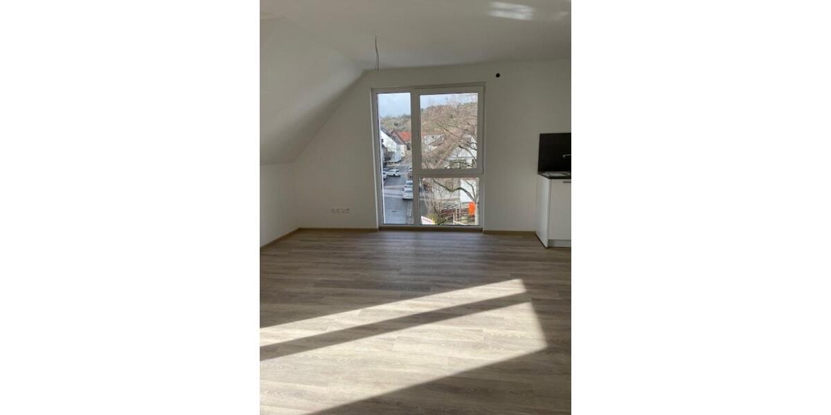 Dachgeschoßwohnung Weil Im Schönbuch - 3.5 Zimmer, 71 m&sup2;, 1.400&euro; | Angebot:25309300