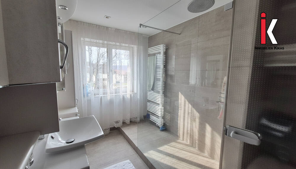 Doppelhaushälfte Sindelfingen Nord - 8 Zimmer, 171 m&sup2;, 639.000&euro; | Angebot:26187959