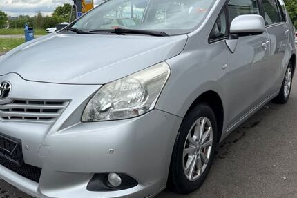 Toyota Verso 206.000 km 3.999 &euro; Filderstadt / bei Stuttgart 70794