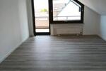 Dachgeschoßwohnung Wolfschlugen - 2 Zimmer, 60 m&sup2;, 750&euro; | Angebot:26336080