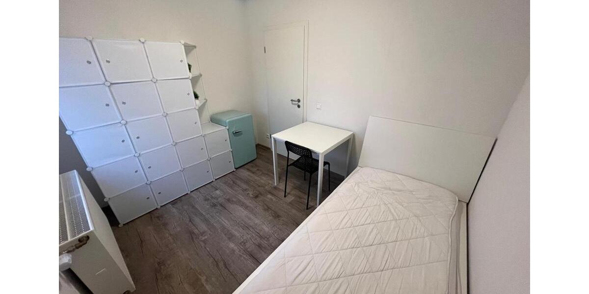 Etagenwohnung Schönaich - 5 Zimmer, 20 m&sup2;, 600&euro; | Angebot:24215199