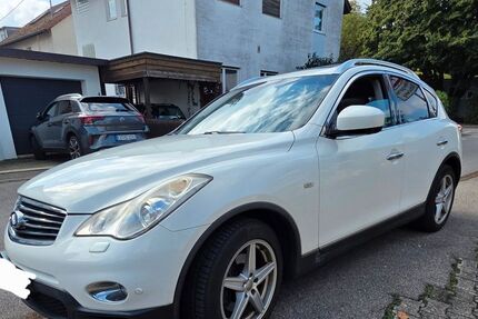 INFINITI EX30 140.000 km 11.000 &euro; Esslingen 73732