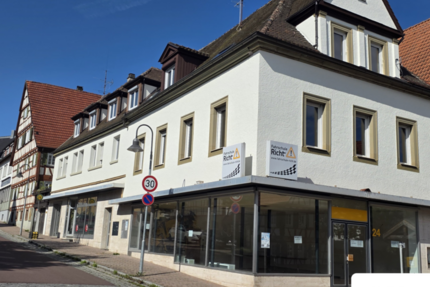 Haus zum Kaufen in Leonberg 649.500 € 269 m² 8 zimmer