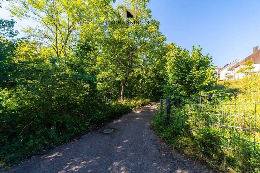 ** Unberührte Natur in bester Lage - 5 Grundstücke **