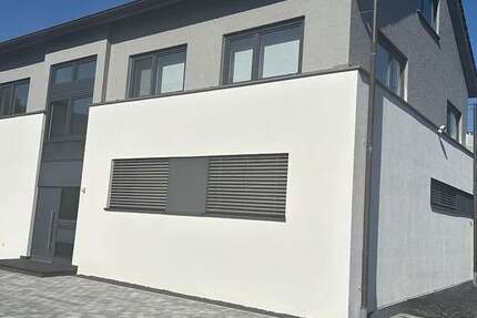 Haus Vaihingen - 9 Zimmer, 312 m&sup2;, 897.000&euro; | Angebot:27043041