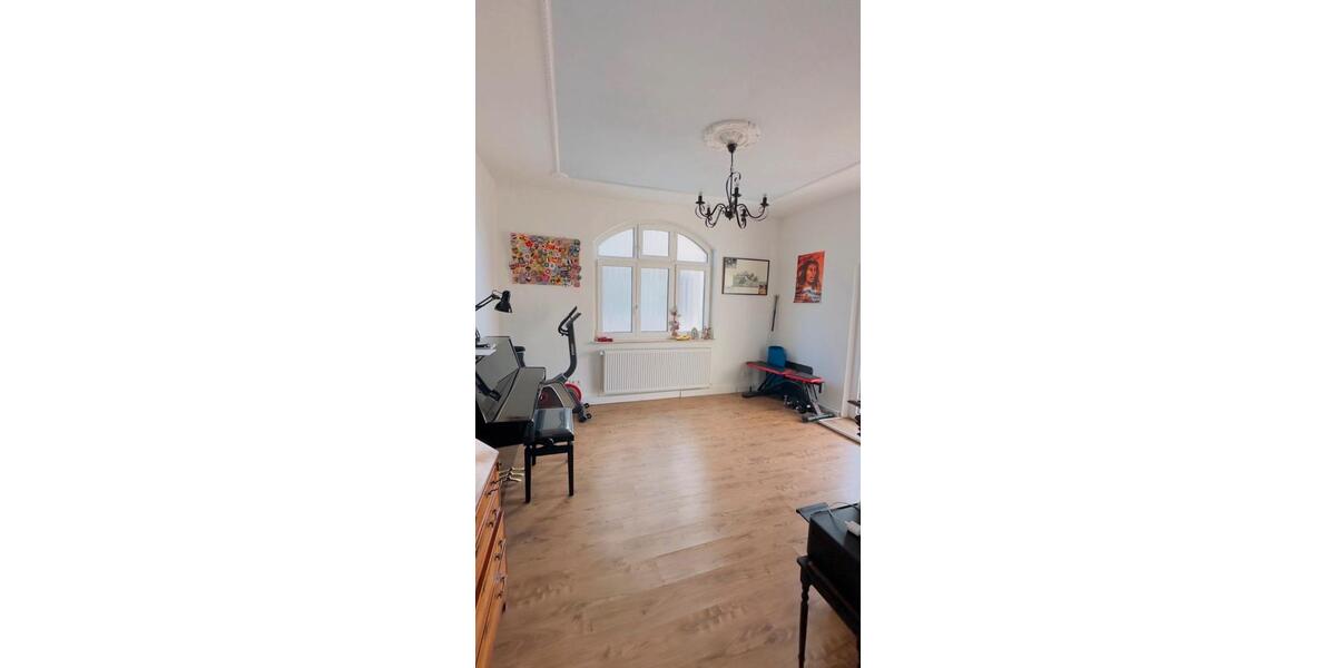 Etagenwohnung Stuttgart Luginsland - 3.5 Zimmer, 85 m&sup2;, 500.000&euro; | Angebot:27185789