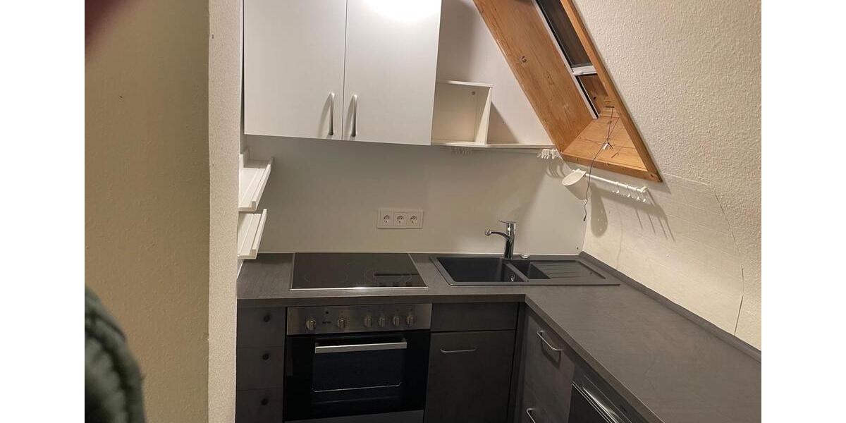 Dachgeschoßwohnung Stuttgart Hedelfingen - 2 Zimmer, 50 m&sup2;, 640&euro; | Angebot:25245780