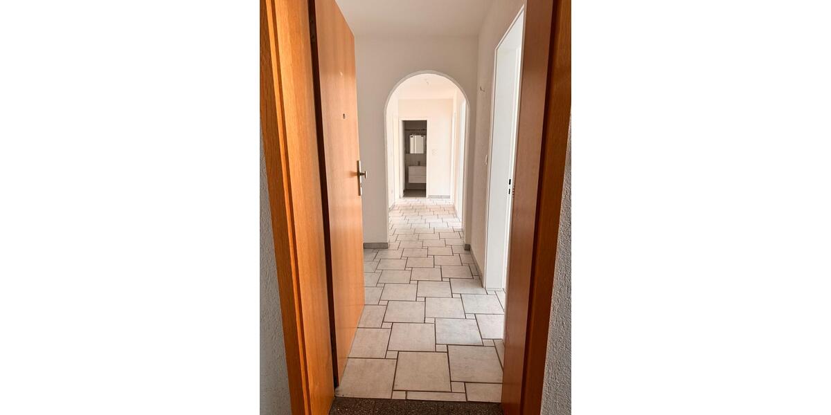 Etagenwohnung Ludwigsburg Hoheneck - 3.5 Zimmer, 84 m&sup2;, 1.590&euro; | Angebot:26393597