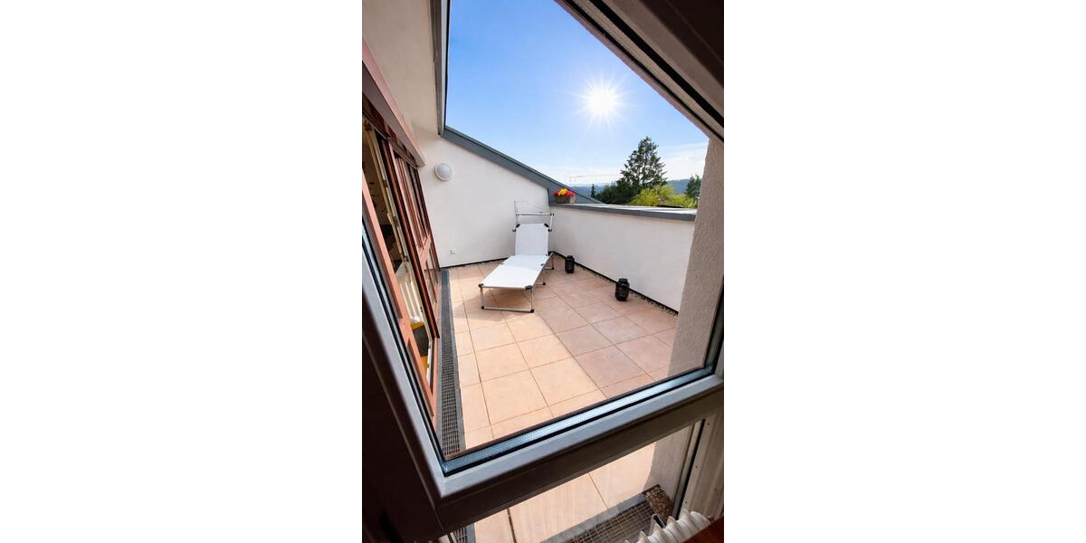 Dachgeschoßwohnung Esslingen am Neckar Hegensberg - 1.5 Zimmer, 36 m&sup2;, 178.000&euro; | Angebot:26927370