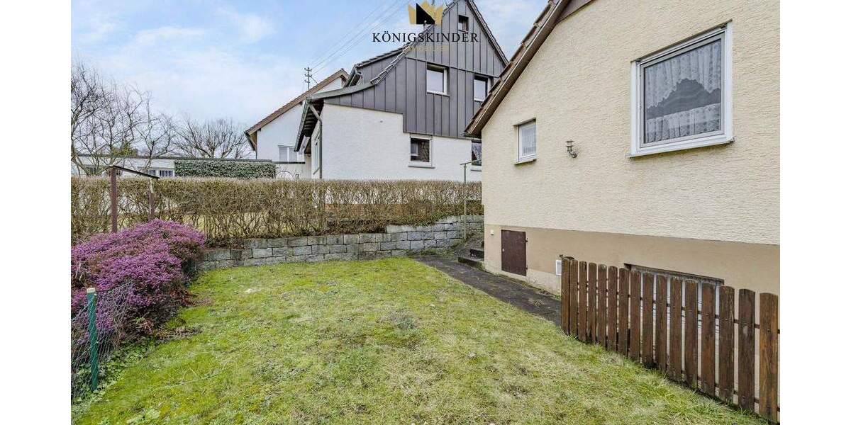 Einfamilienhaus Backnang - 6 Zimmer, 107 m&sup2;, 399.000&euro; | Angebot:25153024