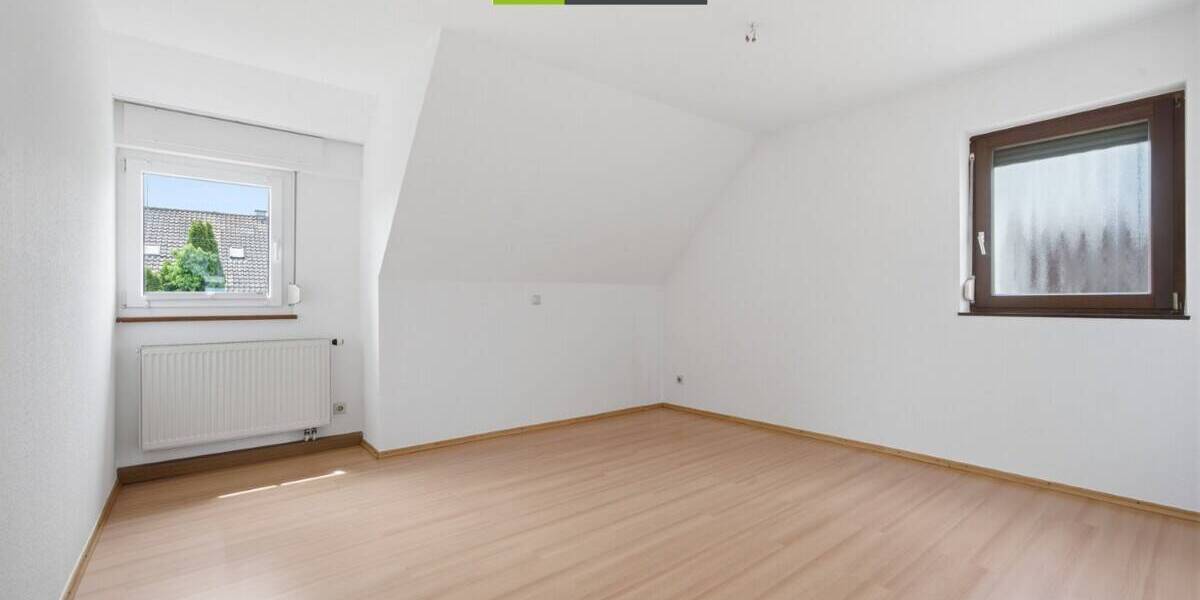Mehrfamilienhaus, Wohnhaus Ostfildern / Scharnhausen Scharnhausen - 6 Zimmer, 160 m&sup2;, 698.000&euro; | Angebot:26723202