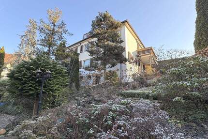 Haus Stuttgart Kaltental - 8 Zimmer, 200 m&sup2;, 798.000&euro; | Angebot:25107447