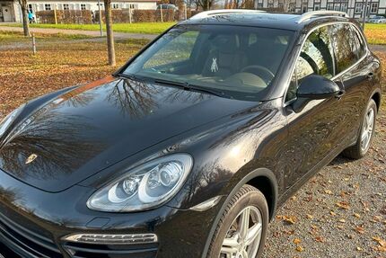 Porsche Cayenne 214.000 km 17.700 &euro; Stuttgart 70378