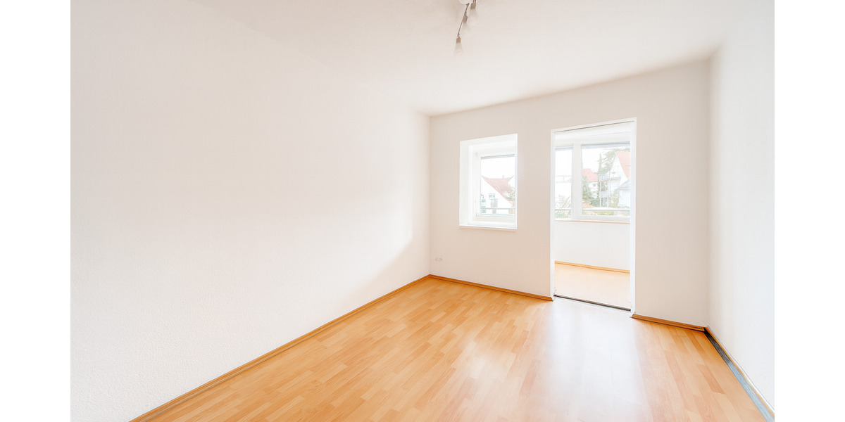 Etagenwohnung Stuttgart Degerloch - 3 Zimmer, 65 m&sup2;, 290.000&euro; | Angebot:25278927