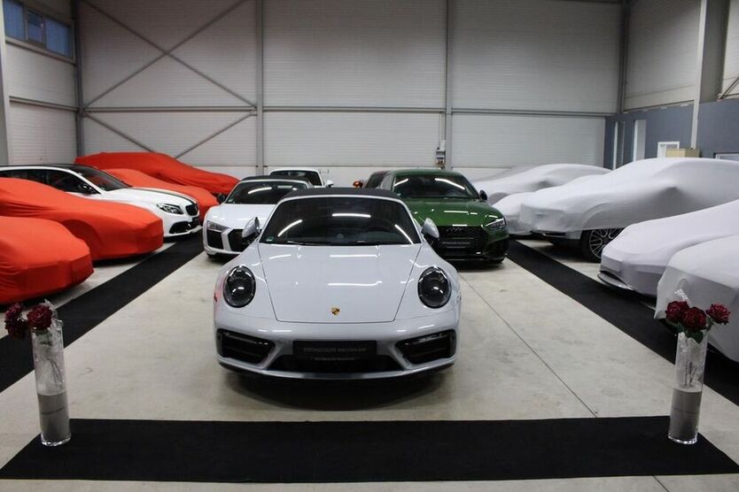 992