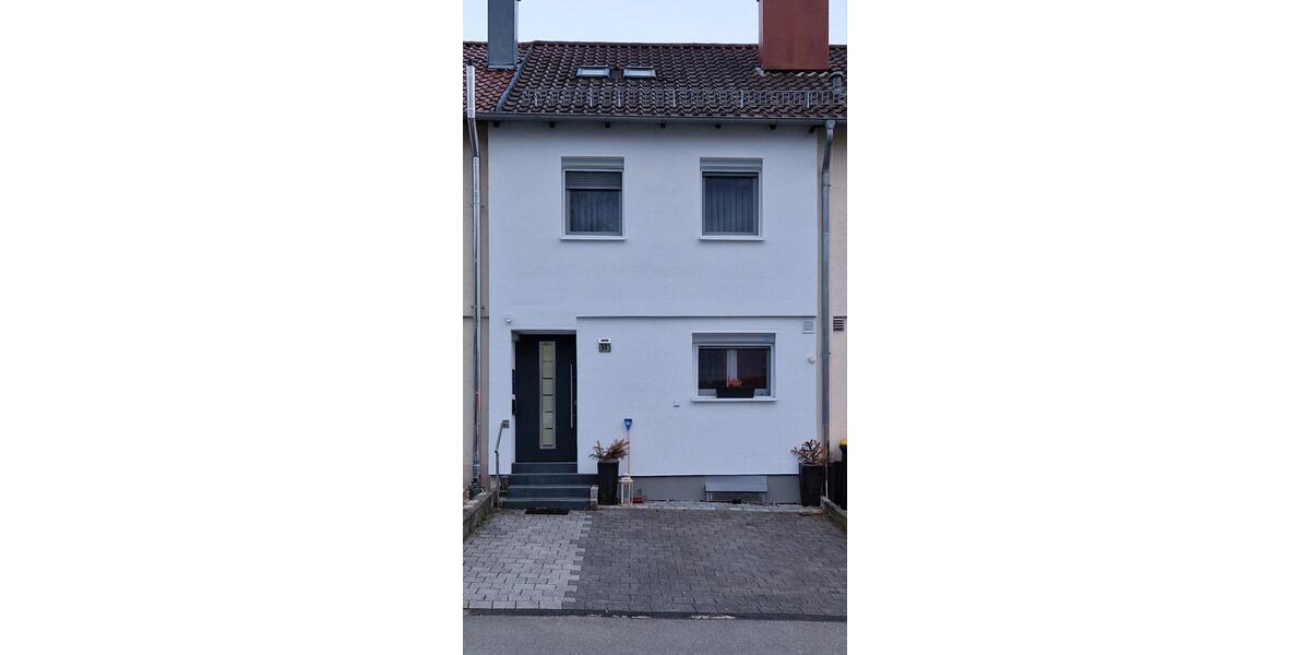 Reihenhaus Reutlingen Sondelfingen - 4 Zimmer, 98 m&sup2;, 370.000&euro; | Angebot:26942200